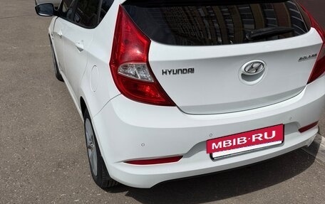 Hyundai Solaris II рестайлинг, 2015 год, 820 000 рублей, 17 фотография