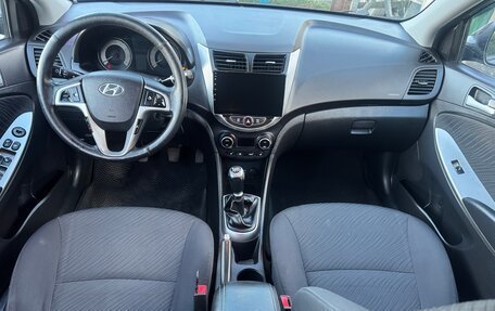 Hyundai Solaris II рестайлинг, 2016 год, 950 000 рублей, 9 фотография