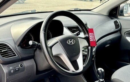 Hyundai Solaris II рестайлинг, 2011 год, 630 000 рублей, 9 фотография