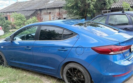 Hyundai Elantra VI рестайлинг, 2018 год, 1 700 000 рублей, 3 фотография