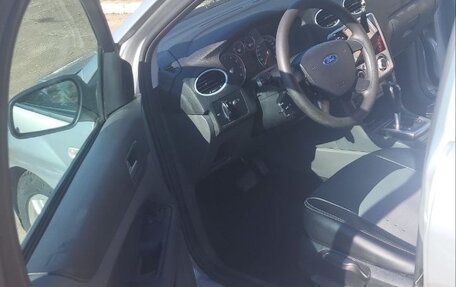Ford Focus II рестайлинг, 2005 год, 250 000 рублей, 3 фотография