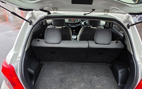 Toyota Vitz, 2012 год, 570 000 рублей, 13 фотография