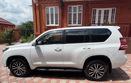 Toyota Land Cruiser Prado 150 рестайлинг 2, 2015 год, 4 100 000 рублей, 3 фотография