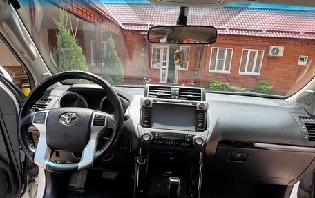 Toyota Land Cruiser Prado 150 рестайлинг 2, 2015 год, 4 100 000 рублей, 12 фотография