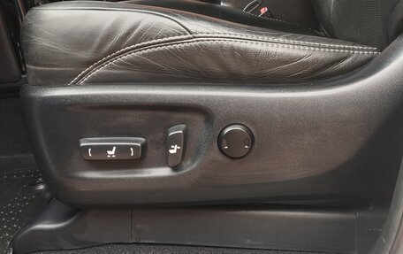 Toyota Land Cruiser Prado 150 рестайлинг 2, 2015 год, 4 100 000 рублей, 17 фотография