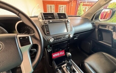 Toyota Land Cruiser Prado 150 рестайлинг 2, 2015 год, 4 100 000 рублей, 15 фотография