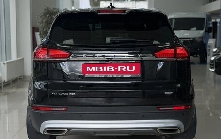Geely Atlas, 2023 год, 2 150 000 рублей, 5 фотография