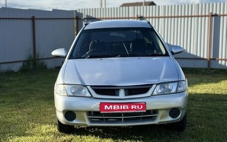 Nissan Wingroad III, 2001 год, 245 000 рублей, 1 фотография