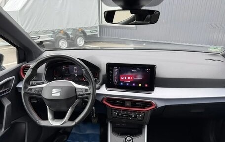 SEAT Arona I, 2023 год, 1 532 000 рублей, 21 фотография