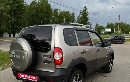 Chevrolet Niva I рестайлинг, 2015 год, 660 000 рублей, 4 фотография