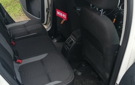 Skoda Yeti I рестайлинг, 2017 год, 1 890 000 рублей, 11 фотография