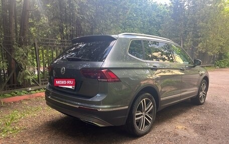 Volkswagen Tiguan II, 2020 год, 3 500 000 рублей, 3 фотография