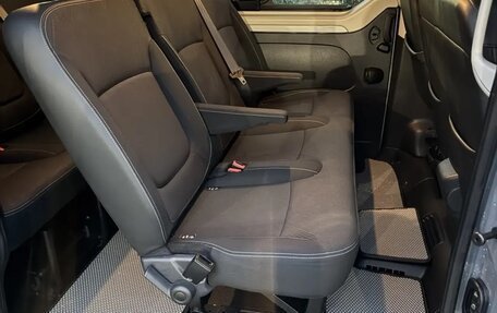 Renault Trafic, 2019 год, 3 500 000 рублей, 5 фотография