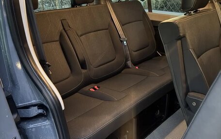 Renault Trafic, 2019 год, 3 500 000 рублей, 6 фотография
