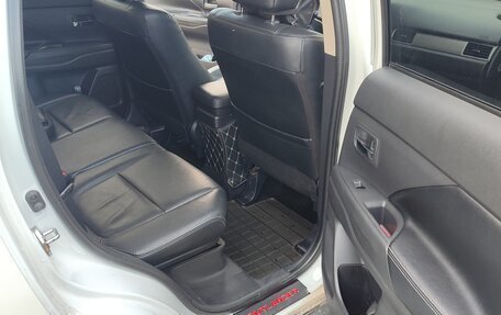 Mitsubishi Outlander III рестайлинг 3, 2013 год, 1 650 000 рублей, 21 фотография