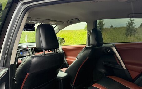 Toyota RAV4, 2013 год, 2 000 000 рублей, 11 фотография