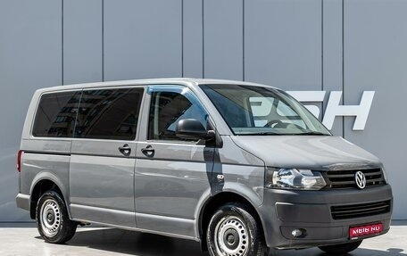 Volkswagen Caravelle T5, 2013 год, 2 135 000 рублей, 1 фотография