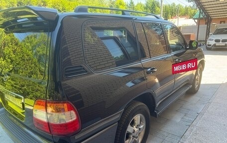 Toyota Land Cruiser 100 рестайлинг 2, 2006 год, 3 550 000 рублей, 4 фотография