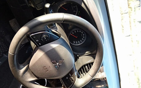 Mitsubishi Outlander III рестайлинг 3, 2015 год, 1 550 000 рублей, 11 фотография