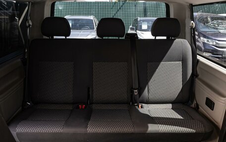 Volkswagen Caravelle T5, 2013 год, 2 135 000 рублей, 11 фотография