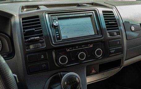 Volkswagen Caravelle T5, 2013 год, 2 135 000 рублей, 12 фотография