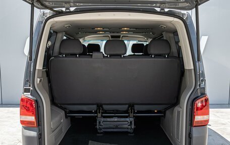 Volkswagen Caravelle T5, 2013 год, 2 135 000 рублей, 17 фотография
