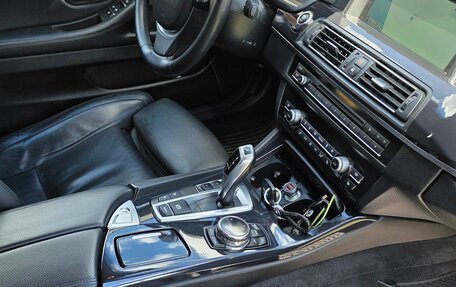BMW 5 серия, 2013 год, 1 999 999 рублей, 2 фотография
