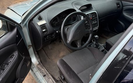 Mitsubishi Carisma I, 2004 год, 150 000 рублей, 10 фотография