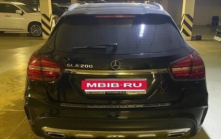Mercedes-Benz GLA, 2018 год, 2 640 000 рублей, 3 фотография