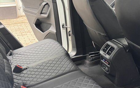 Volkswagen Tiguan II, 2020 год, 2 115 000 рублей, 19 фотография