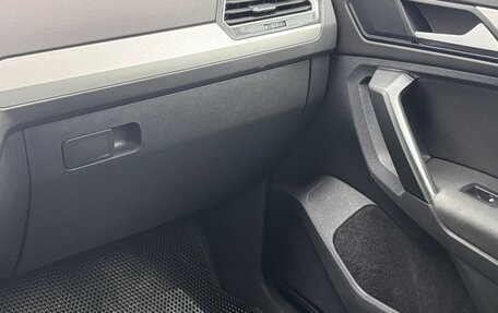 Volkswagen Tiguan II, 2020 год, 2 115 000 рублей, 16 фотография