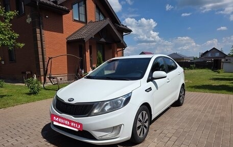 KIA Rio III рестайлинг, 2014 год, 700 000 рублей, 3 фотография