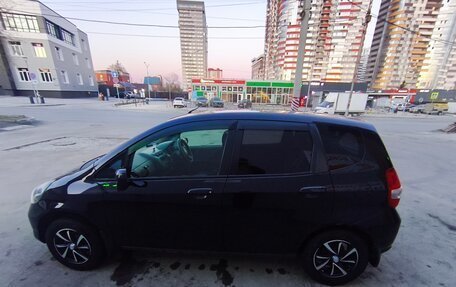 Honda Fit III, 2001 год, 410 000 рублей, 4 фотография