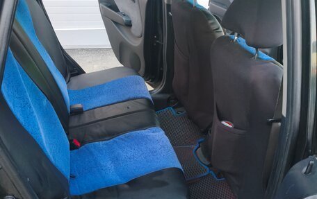 Honda Fit III, 2001 год, 410 000 рублей, 9 фотография
