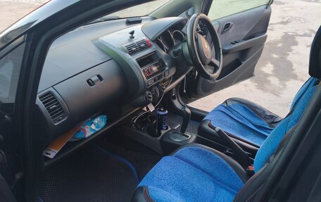 Honda Fit III, 2001 год, 410 000 рублей, 10 фотография
