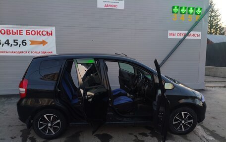 Honda Fit III, 2001 год, 410 000 рублей, 13 фотография