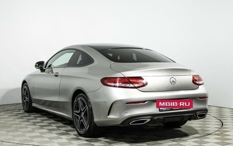 Mercedes-Benz C-Класс, 2018 год, 2 599 700 рублей, 8 фотография