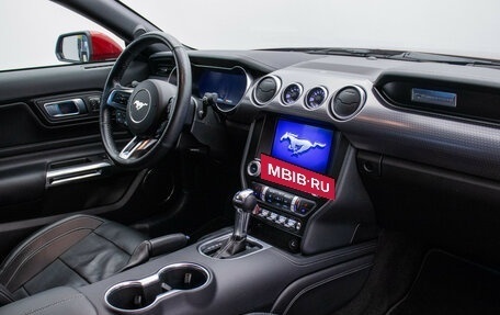 Ford Mustang VI рестайлинг, 2019 год, 4 490 000 рублей, 11 фотография