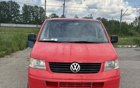 Volkswagen Transporter T5 рестайлинг, 2003 год, 650 000 рублей, 1 фотография