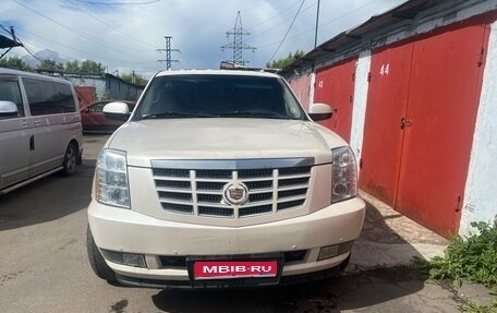 Cadillac Escalade III, 2010 год, 999 000 рублей, 1 фотография