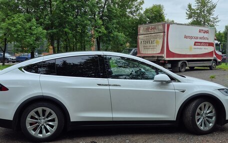 Tesla Model X I, 2016 год, 4 000 000 рублей, 6 фотография