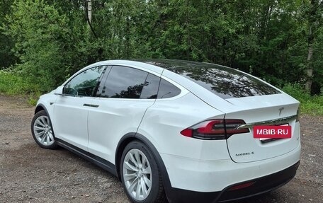 Tesla Model X I, 2016 год, 4 000 000 рублей, 4 фотография