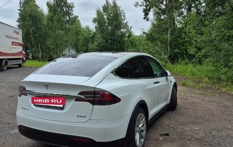Tesla Model X I, 2016 год, 4 000 000 рублей, 5 фотография