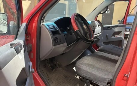 Volkswagen Transporter T5 рестайлинг, 2003 год, 650 000 рублей, 6 фотография