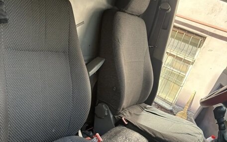 Volkswagen Transporter T5 рестайлинг, 2003 год, 650 000 рублей, 10 фотография
