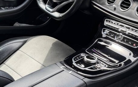 Mercedes-Benz E-Класс, 2016 год, 2 950 000 рублей, 10 фотография