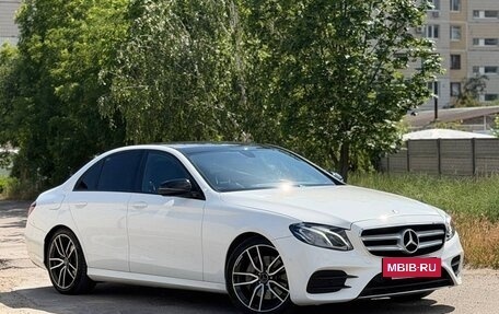 Mercedes-Benz E-Класс, 2016 год, 2 950 000 рублей, 4 фотография