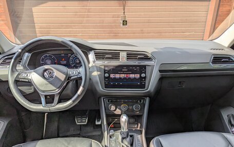 Volkswagen Tiguan II, 2018 год, 3 000 000 рублей, 14 фотография