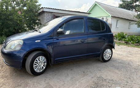 Toyota Yaris I рестайлинг, 2000 год, 200 000 рублей, 4 фотография