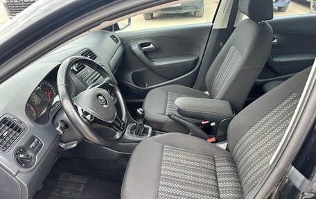 Volkswagen Polo VI (EU Market), 2015 год, 1 000 000 рублей, 11 фотография